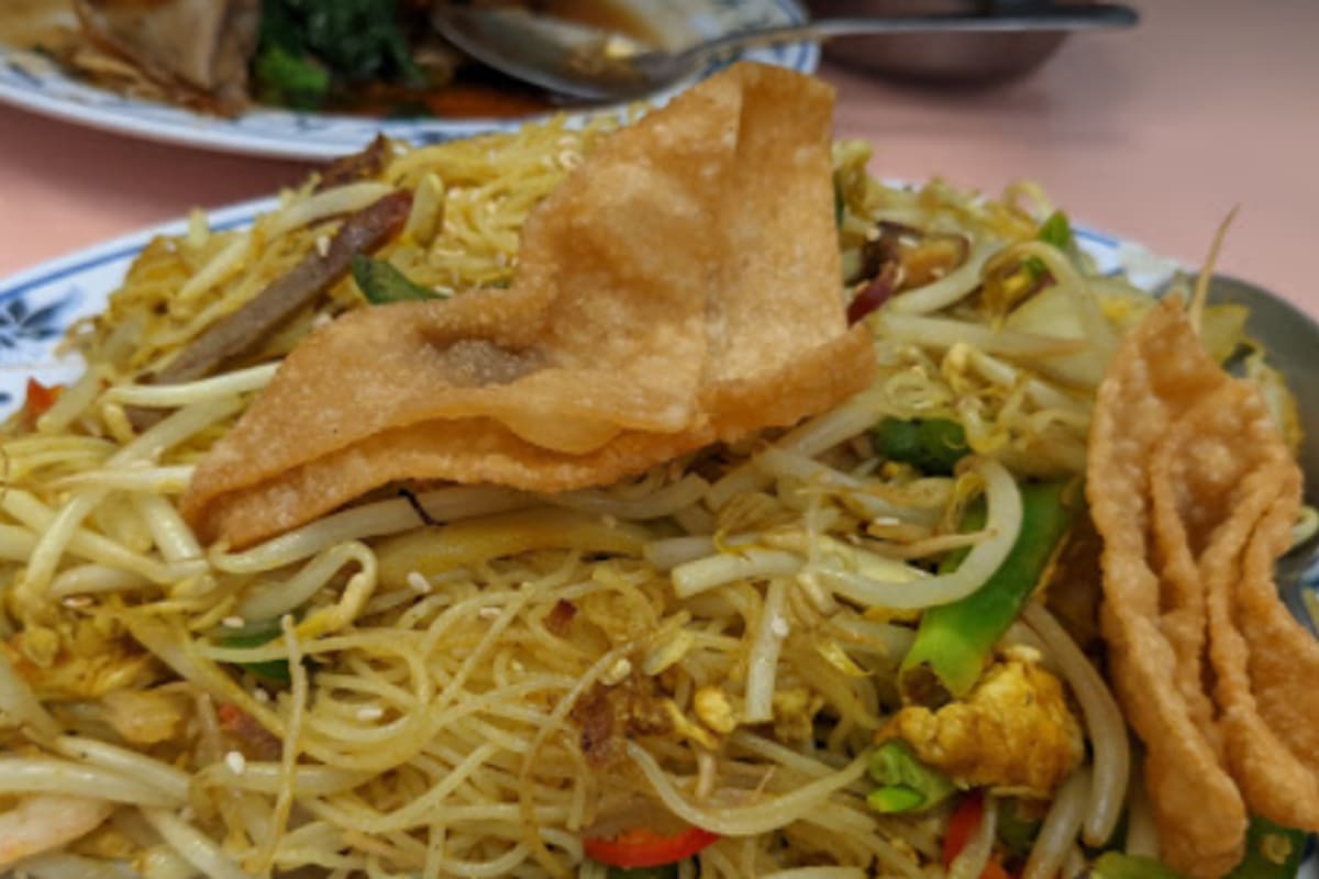 Yen Yen Chinese Cuisine Delivery Menu Order Online 1058 Keolu Dr 