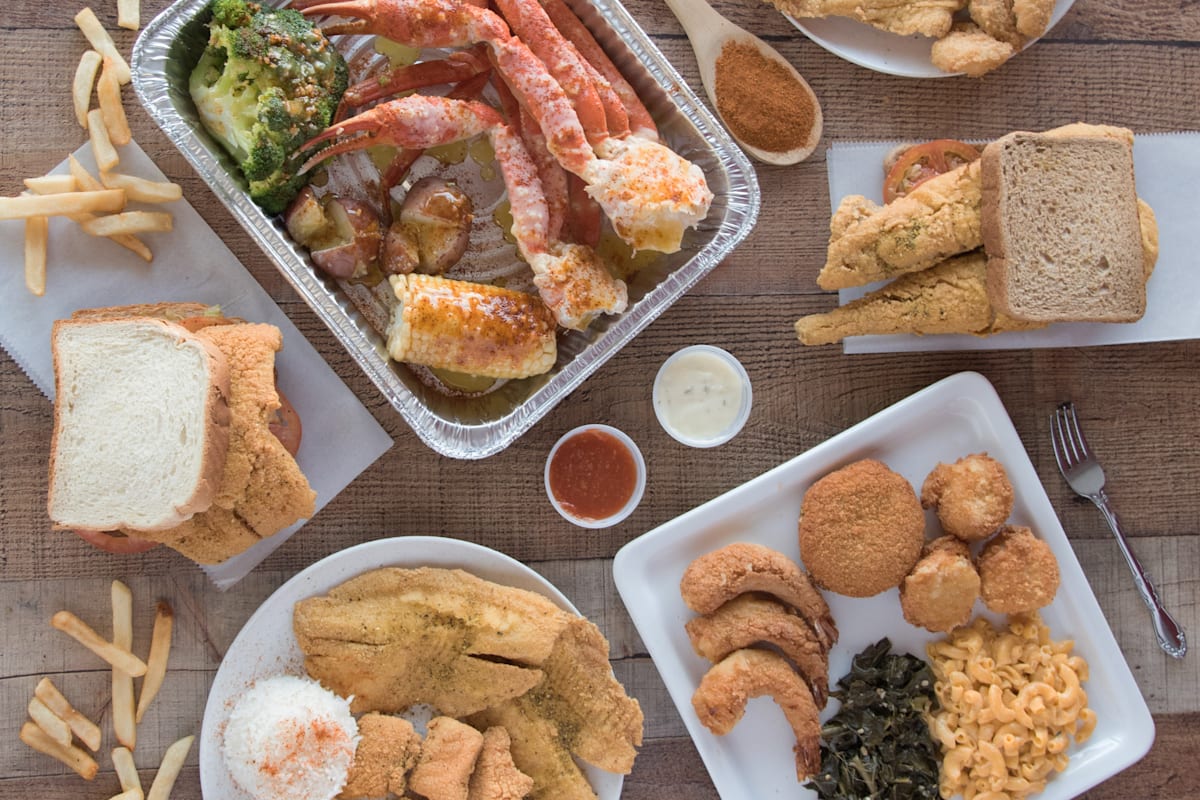 Seafood Hut Woodlyn, PA Restaurant Menu + Delivery Seamless