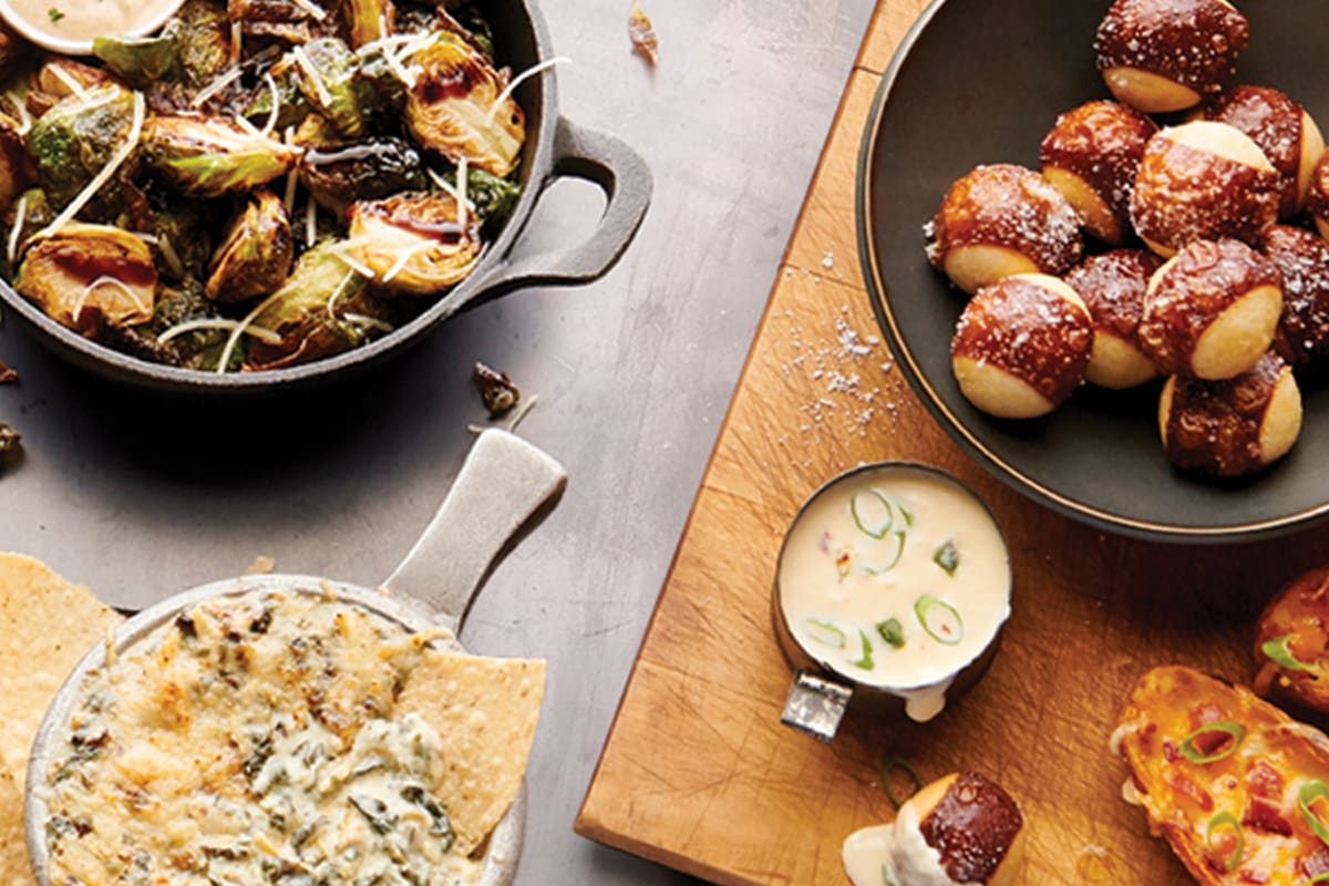 Fox & Hound Delivery Menu Order Online 1416 N Roselle Rd Unit 3032