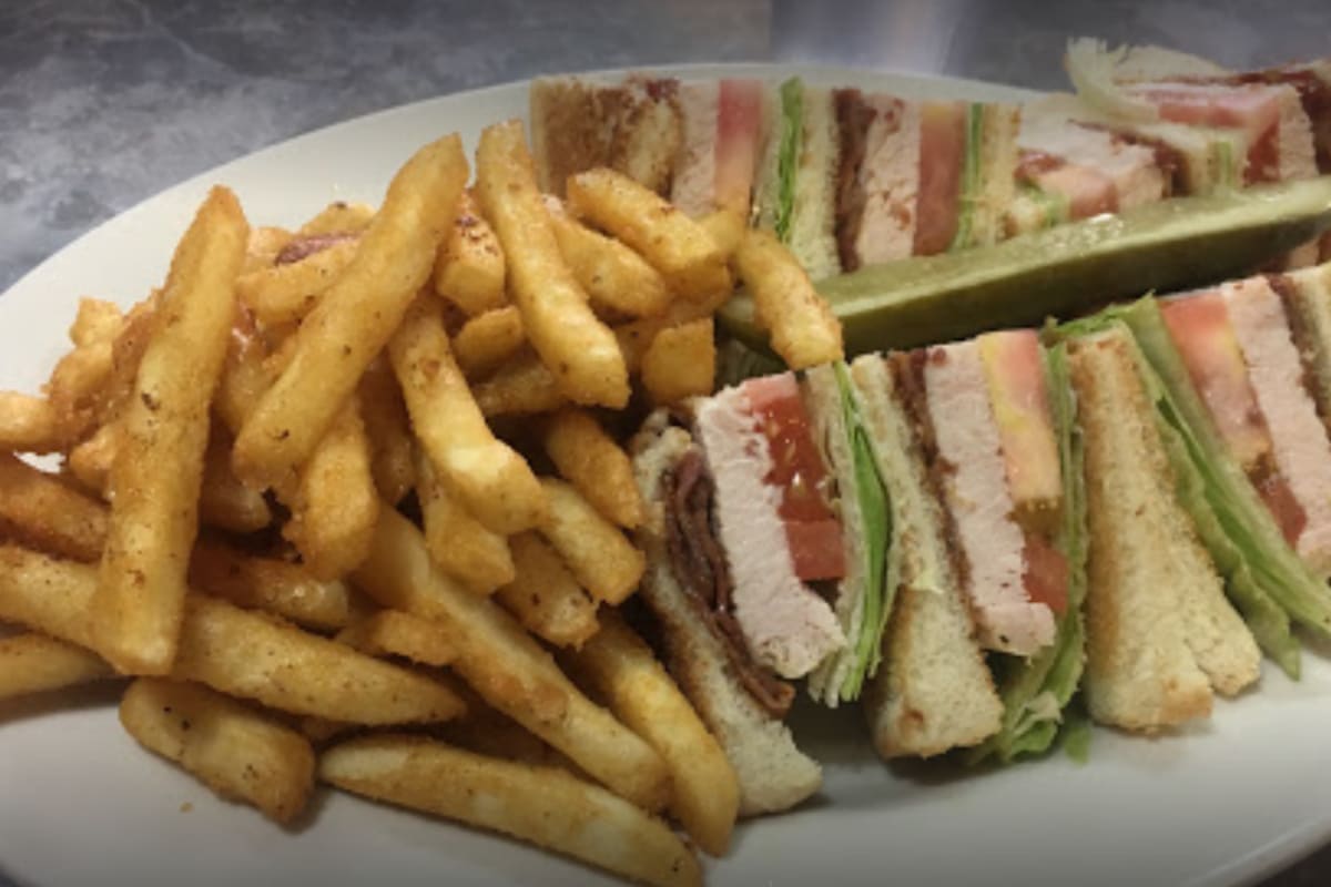 Nick's Hi Ho Cafe Delivery Menu Order Online 3134 N Cicero Ave