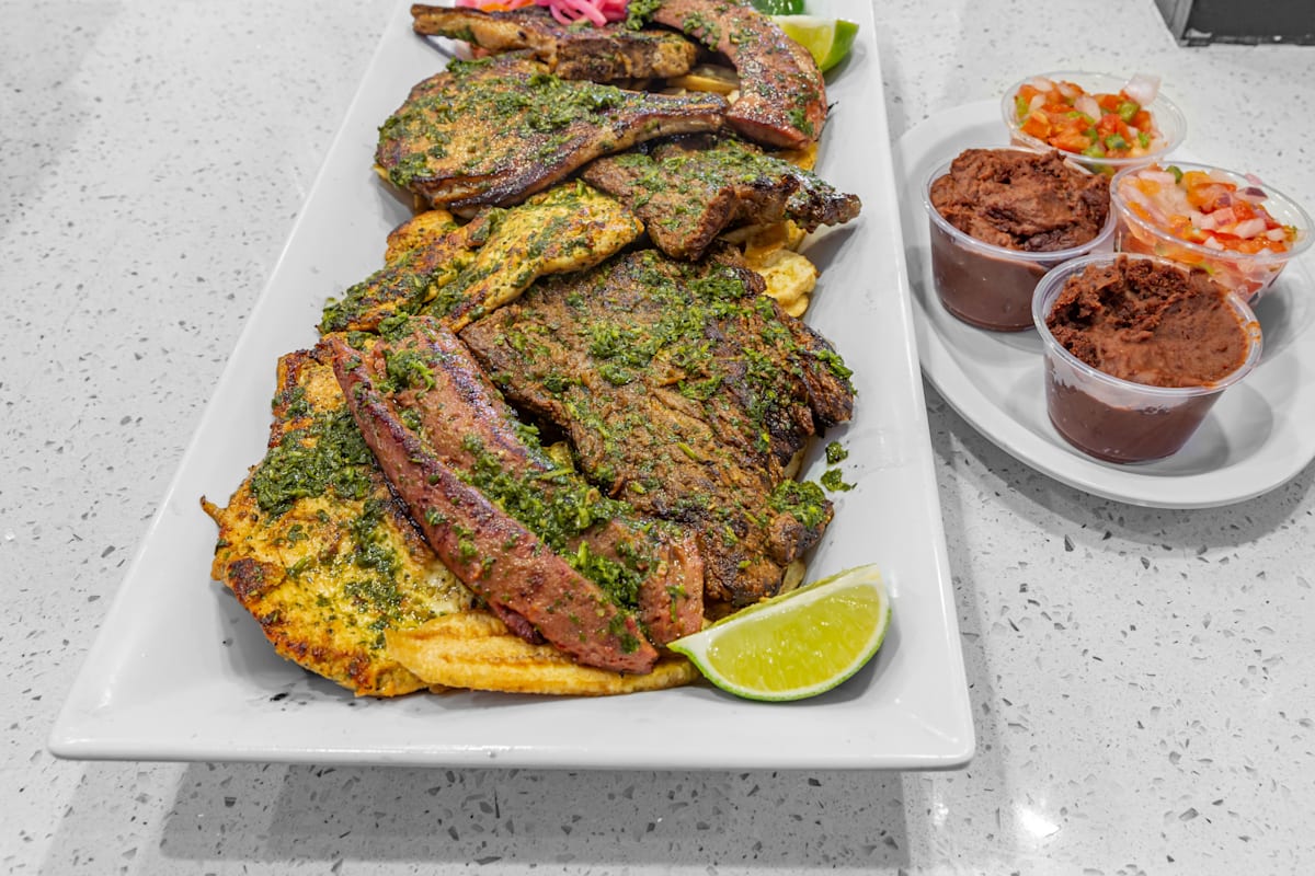 Los Catrachos Delivery Menu Order Online 3020 David Dr Metairie