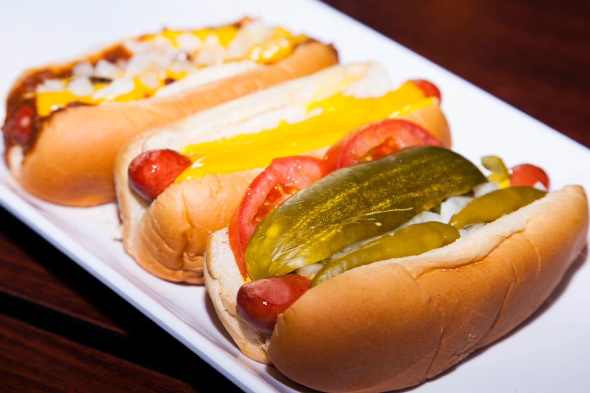 Super Bowl concession prices: $17 beer and $12 hot dogs