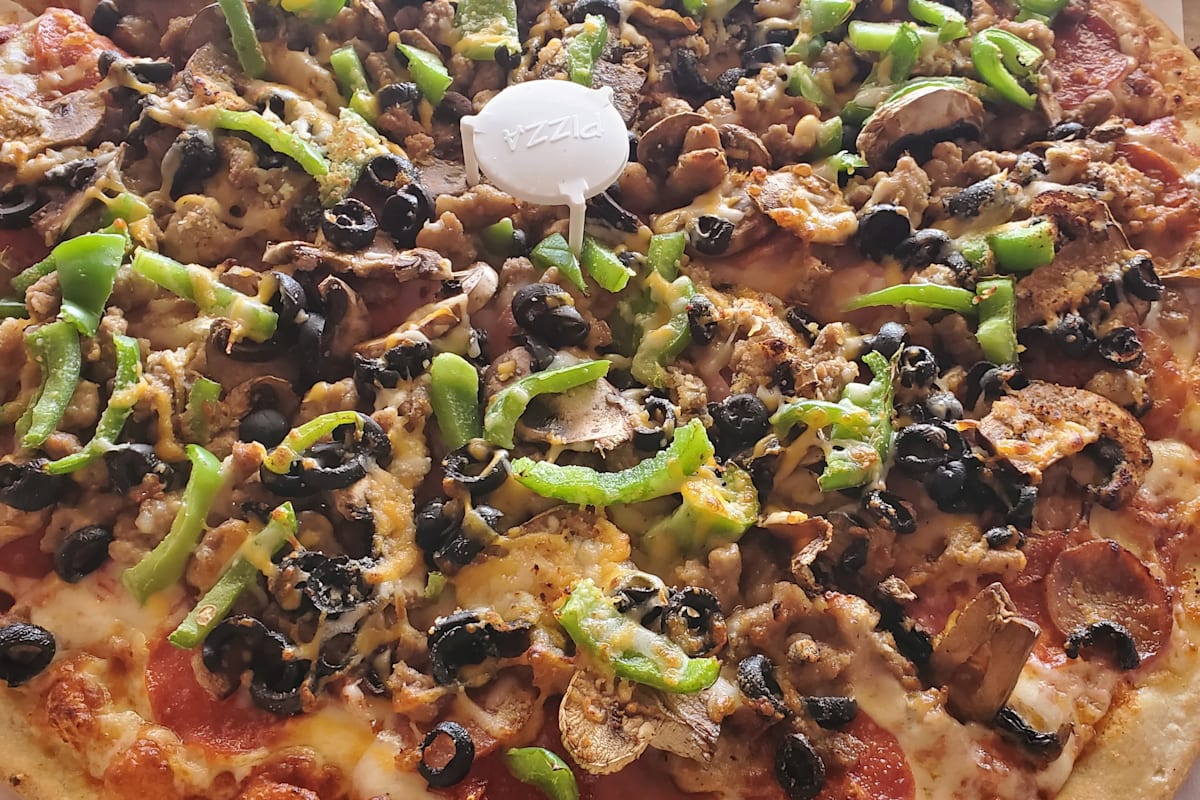 Straw Hat Pizza Delivery Menu Order Online 10729 South St Cerritos