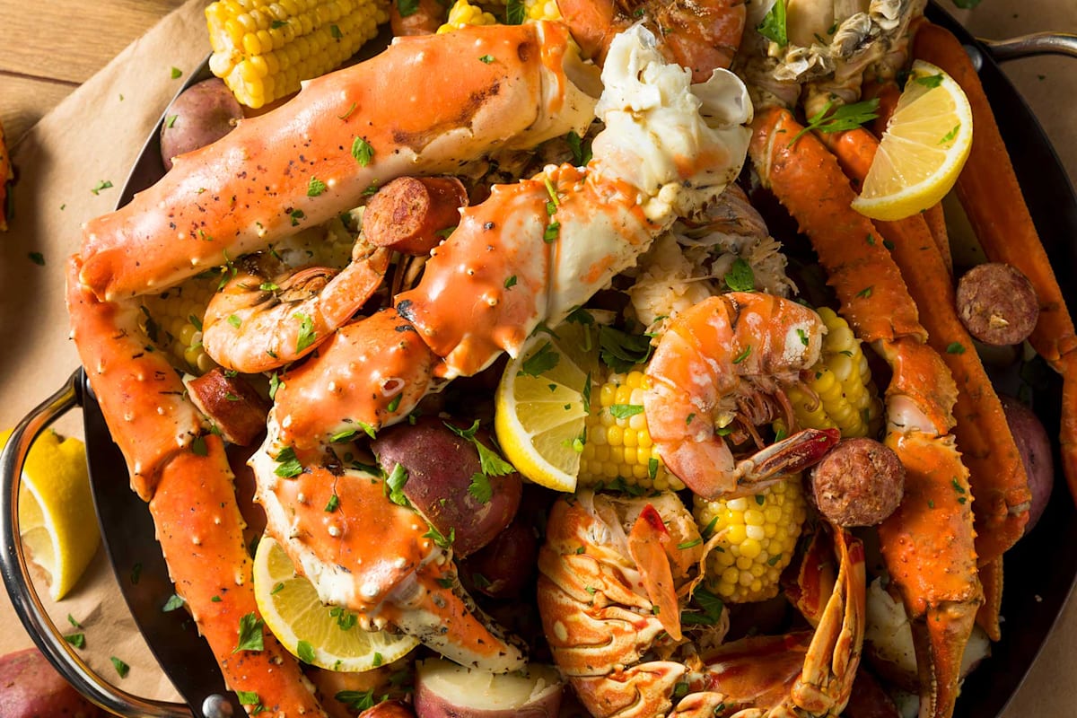 Crab King Cajun Boil and Bar Delivery Menu Order Online 3443 N