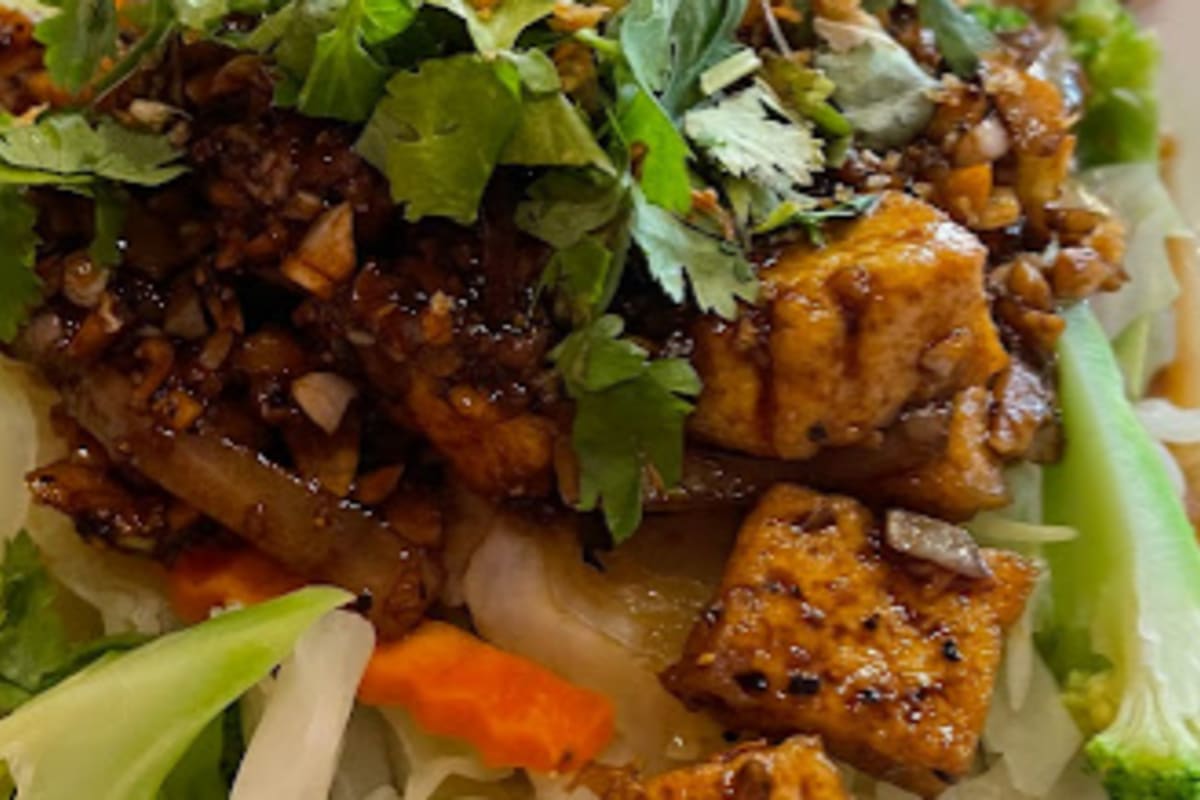 Spice & Herb Thai Cuisine Delivery Menu Order Online 8802 Coldwater