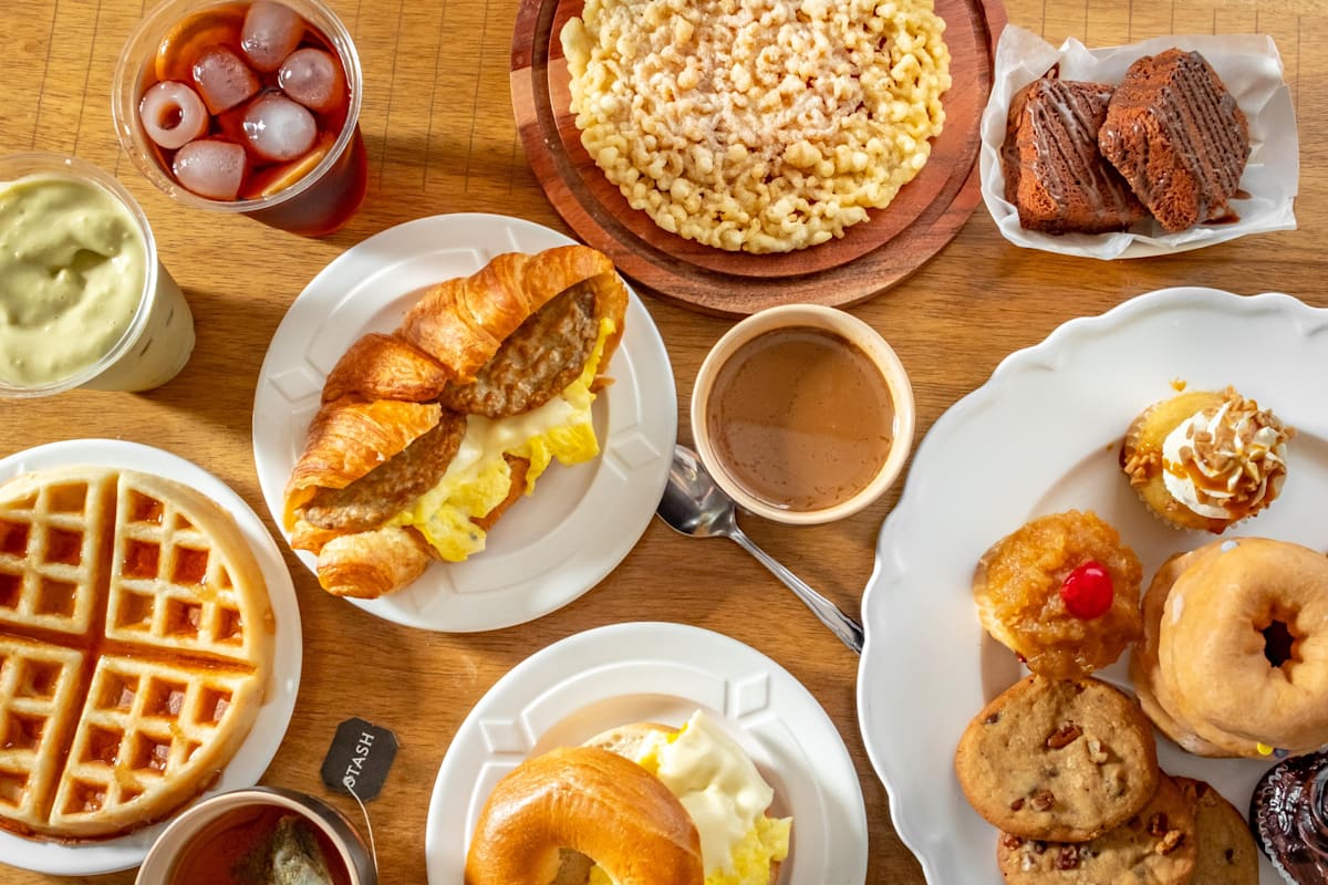 Film Cakez Bakery Delivery Menu Order Online 1401 High Street