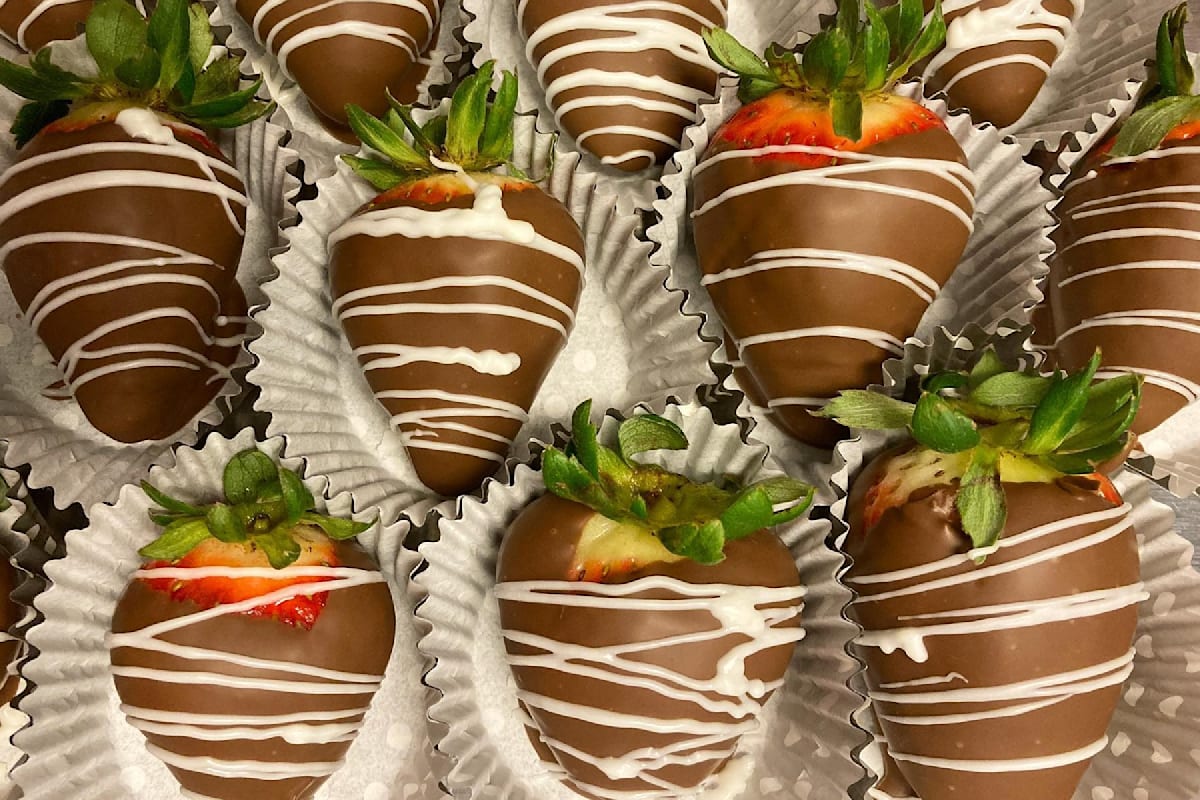 BerriesnCream Delivery Menu Order Online 143 E 1600 N Logan Grubhub