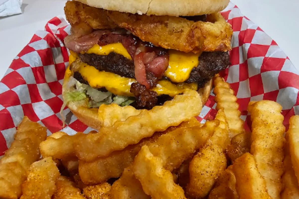 GrillABurger Delivery Menu Order Online 1205 N Chadbourne St San