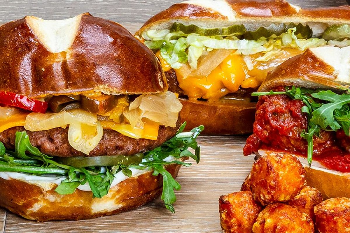 Veggie Kingdom Delivery Menu Order Online 1600 Vine Street