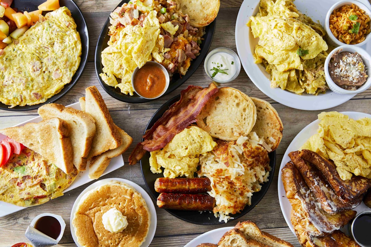 Cozy Corner Restaurant and Pancake House (Edgewater) Delivery Menu