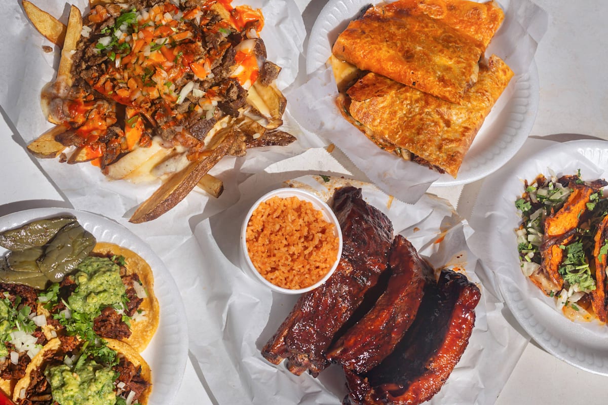 Don Pollon BBQ Rib and Chicken Taco Truck East Los Angeles, CA