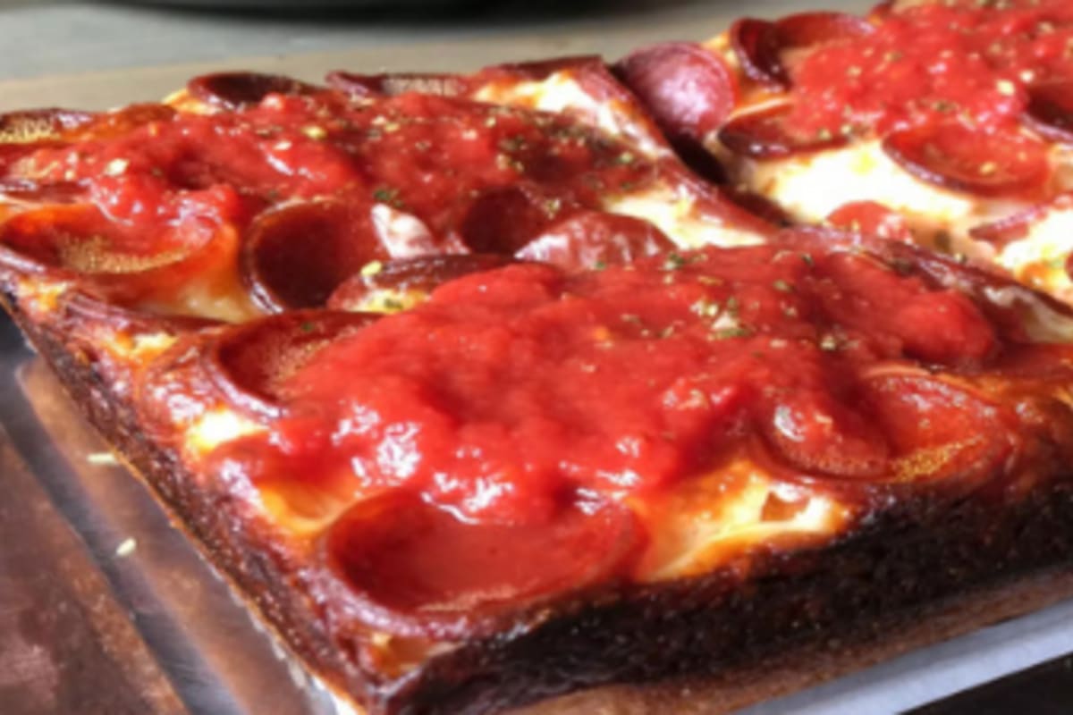 8 mile Pizza Delivery Menu Order Online 300 South Pugh Street State