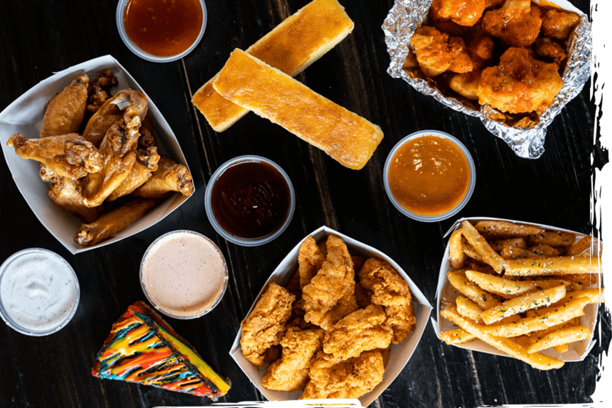 Wing Snob Delivery Menu Order Online 1713 W Golf Rd Mount Prospect