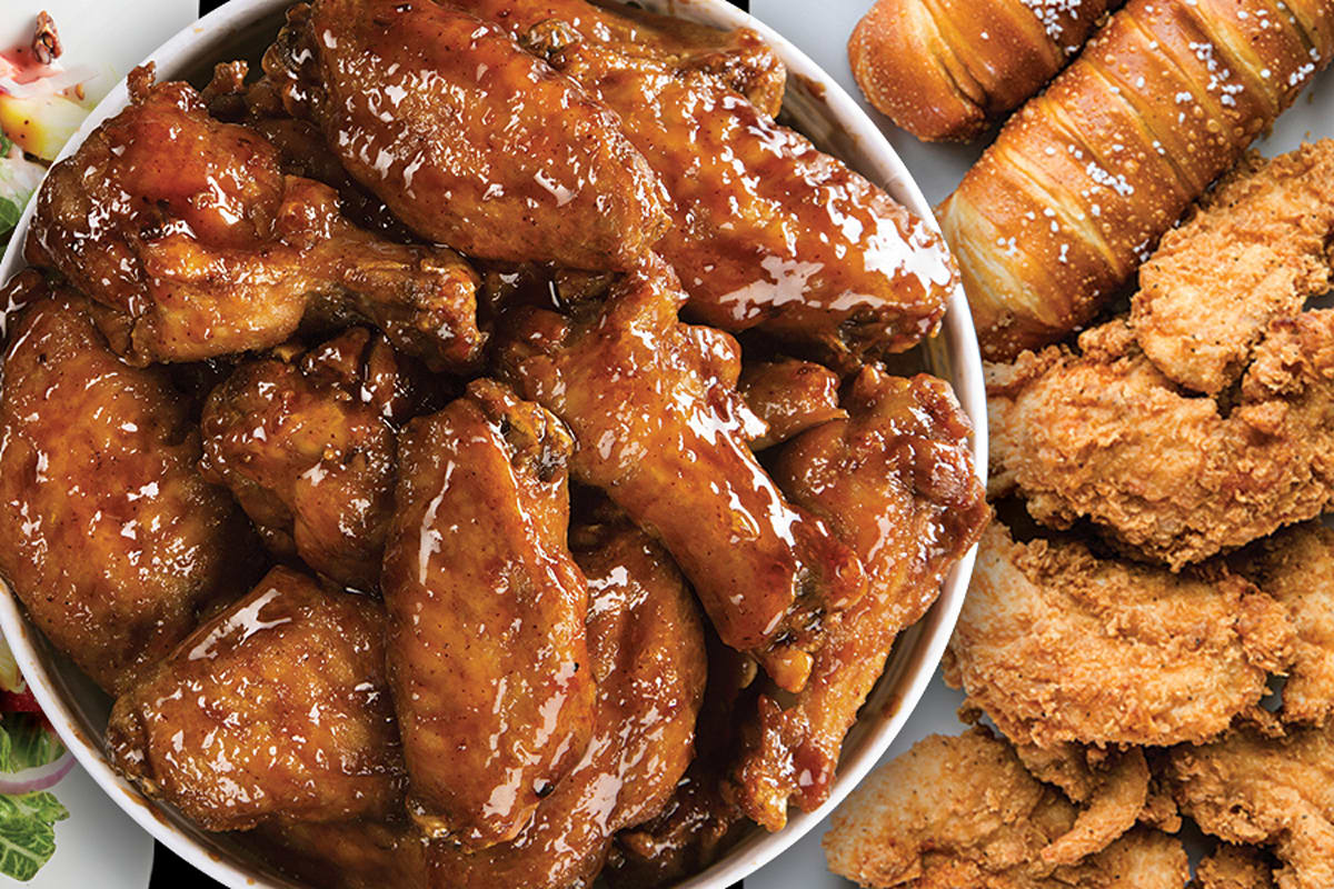 Quaker Steak & Lube Delivery Menu Order Online 4094 Pearl Rd Medina Grubhub