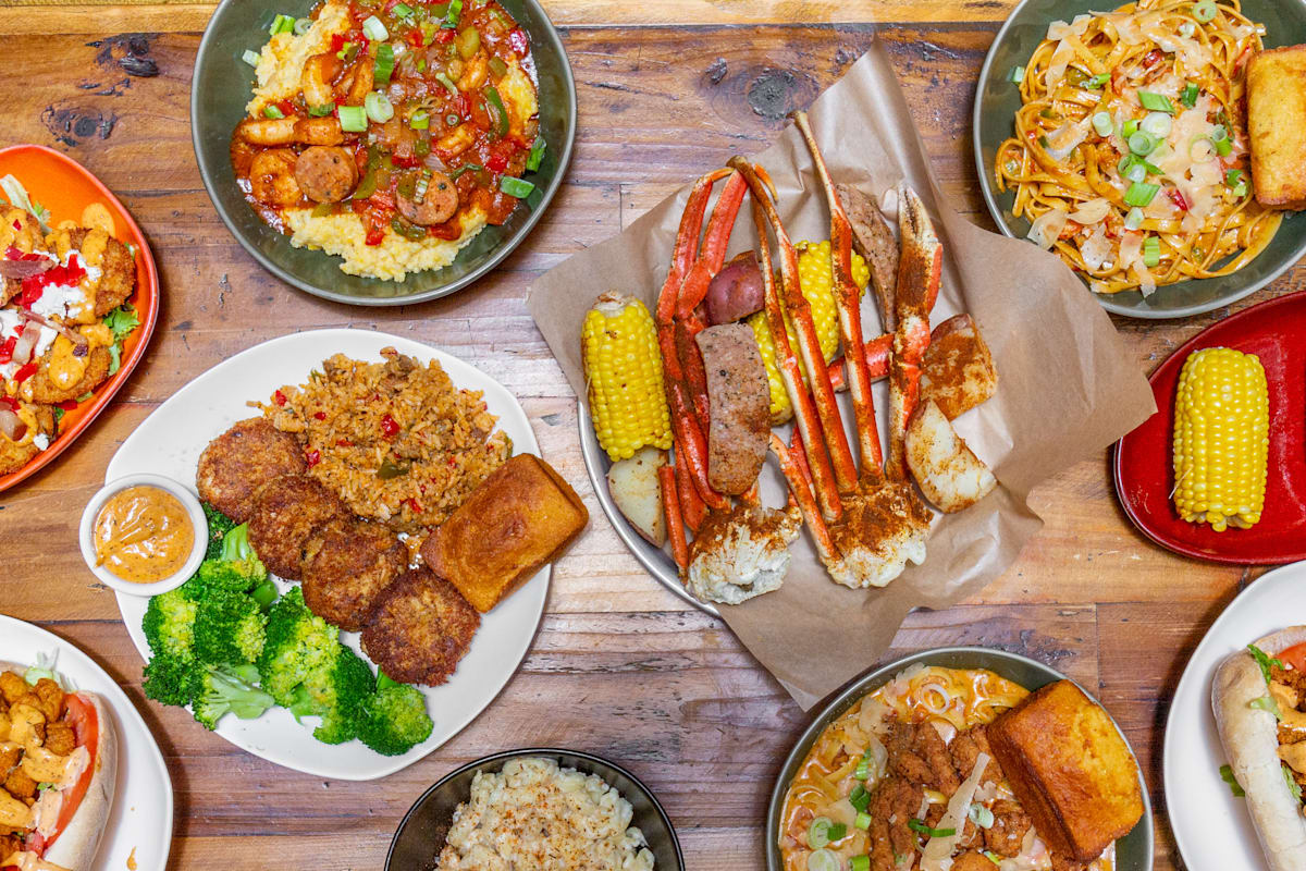 lil-bit-nola-delivery-menu-order-online-4878-princess-anne-rd