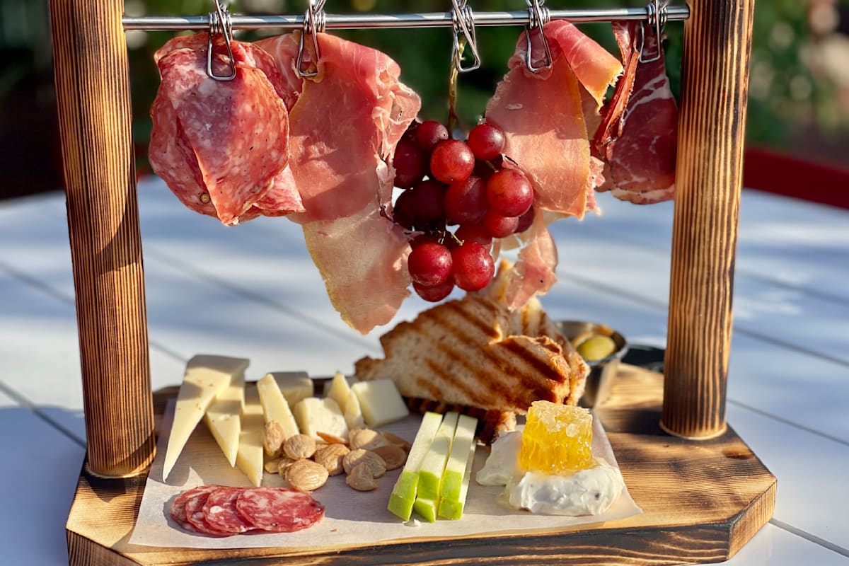 Cast Iron Chef Kitchen & Bar Delivery Menu Order Online 1201 Boston Post Rd Milford Grubhub