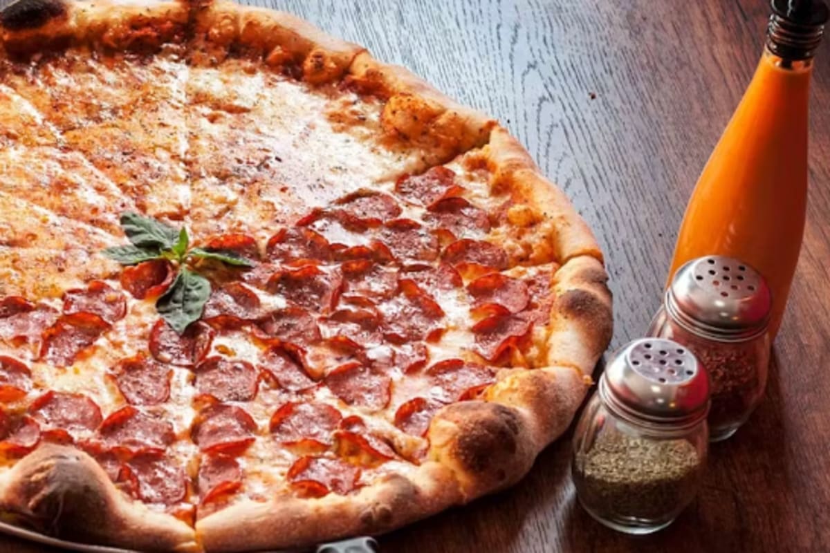 Angelo's Pizzeria & Ristorante Delivery Menu Order Online 301 West