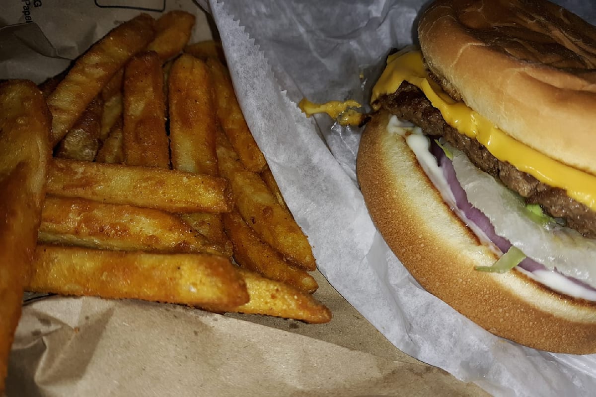 King Kone Drive In Delivery Menu Order Online 1505 Malvern Ave Hot