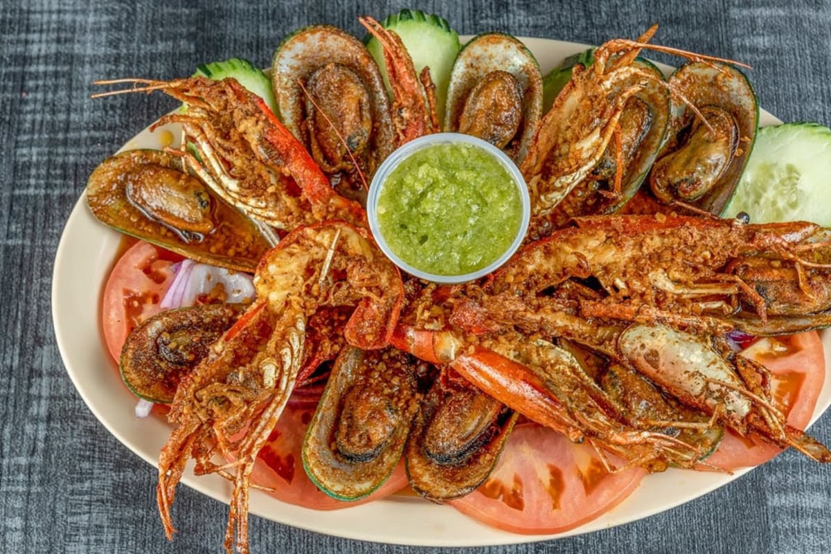 Las Islas Marias Lynwood, CA Restaurant Menu + Delivery Seamless