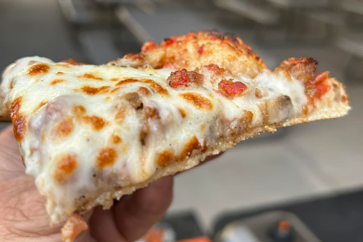 Fat Bottom Pizza Delivery Menu Order Online 10526 S Fortuna Rd Yuma