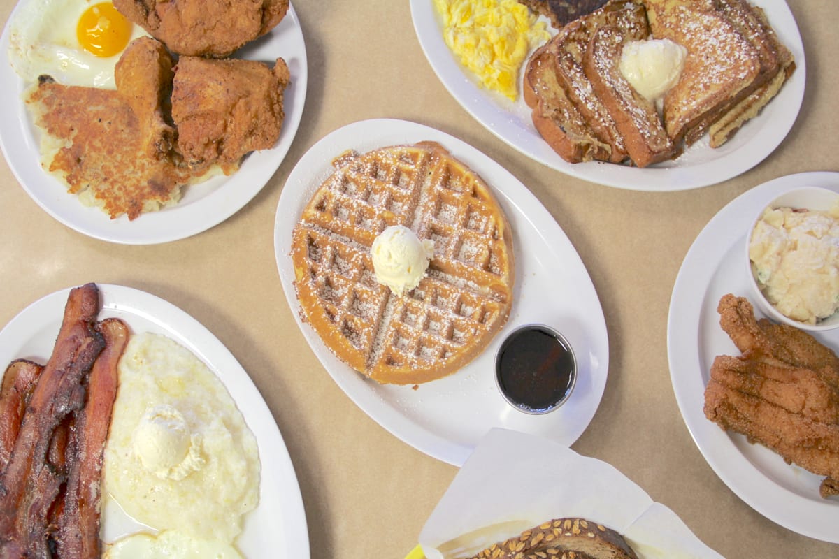 Day Days BBQ & Waffle House Delivery Menu Order Online 994 E Holt