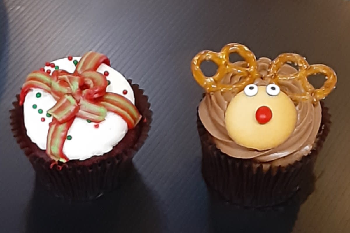 Smallcakes Delivery Menu Order Online 2055 Westheimer Rd Houston