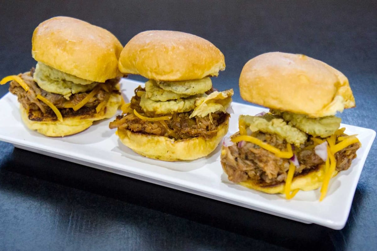 BreWingZ Restaurant and Bar Delivery Menu Order Online 6006 Gulf