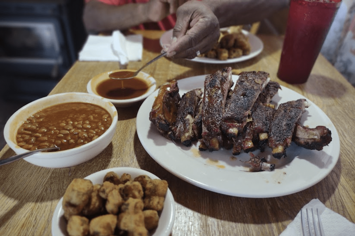 hickory pit barbque Chattanooga, TN Restaurant Menu + Delivery