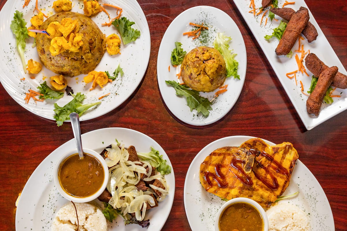 La Fondita de Leo Delivery Menu Order Online 1600 US19 Holiday