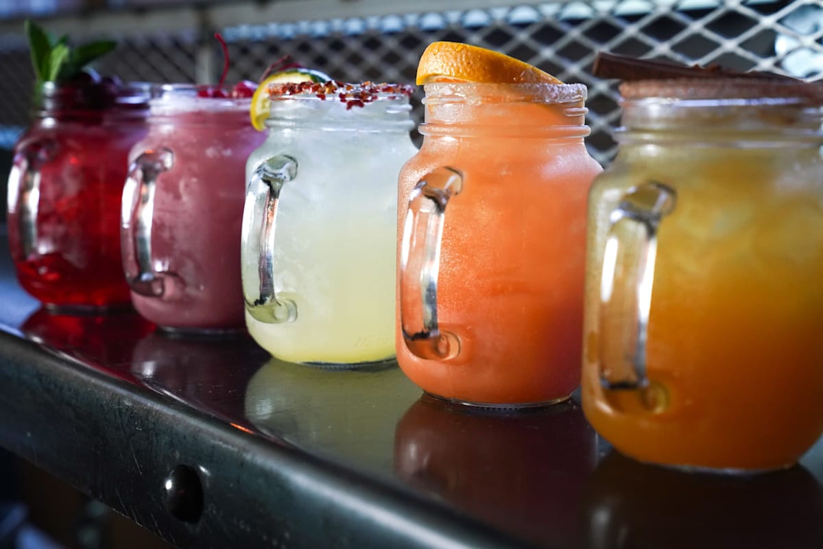 The Hub Pizza Bar Delivery Menu Order Online 72 Church St Naugatuck Grubhub