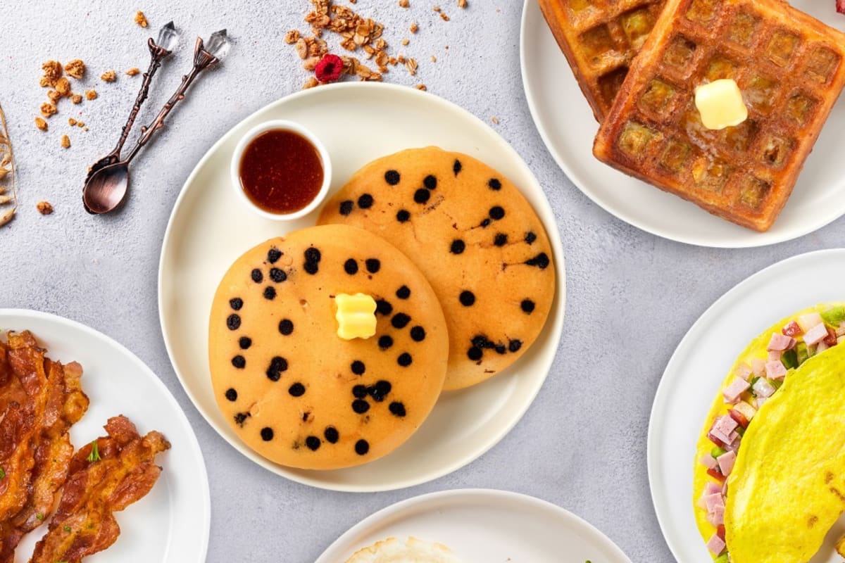 Big Breakfast Nook Delivery Menu Order Online 410 W Kettleman Ln