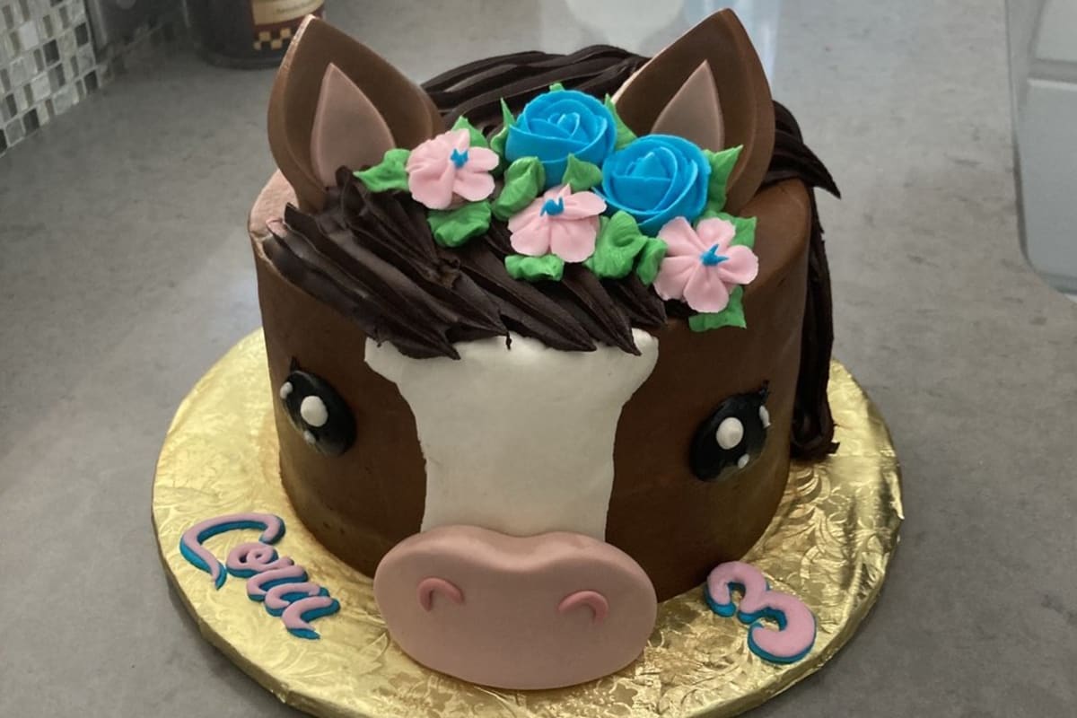 Sara's Sweets Bakery Northeast Grand Rapids Delivery Menu Order