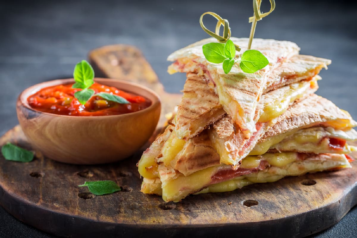 Casa De Quesadilla Delivery Menu Order Online 64 Fulton St New York Grubhub