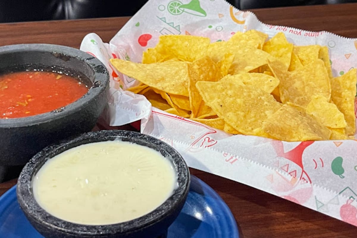 Tekila Mexican Restaurant Delivery Menu Order Online 2749 Cleveland