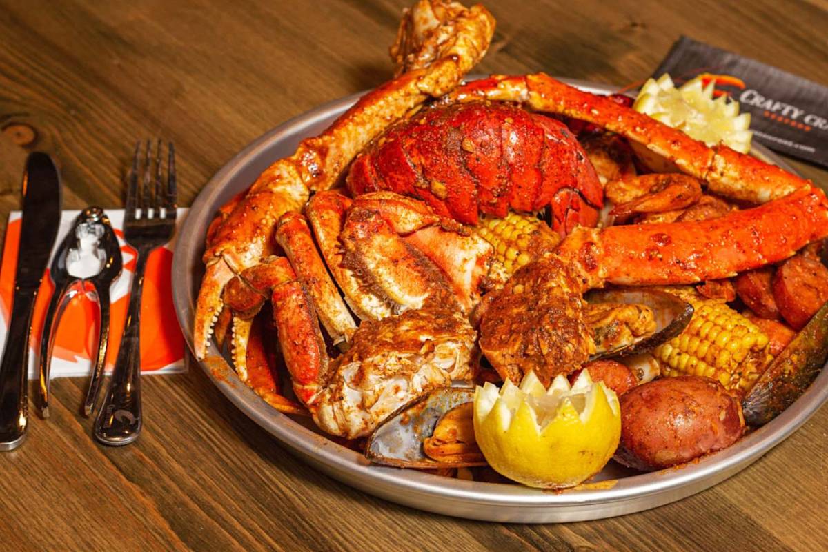 The Crafty Crab Delivery Menu Order Online 1120 Smallwood Dr