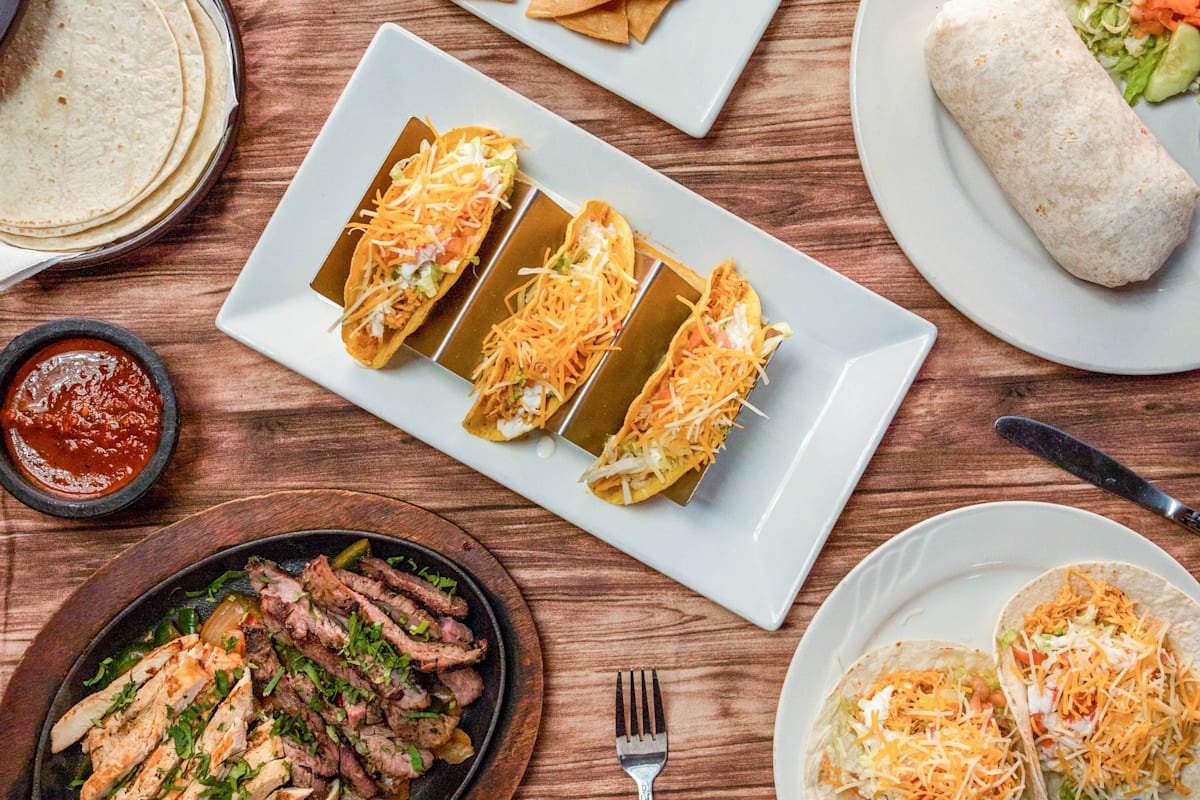 Los Jalapenos Bar & Grill Oaklyn, NJ Restaurant Menu + Delivery