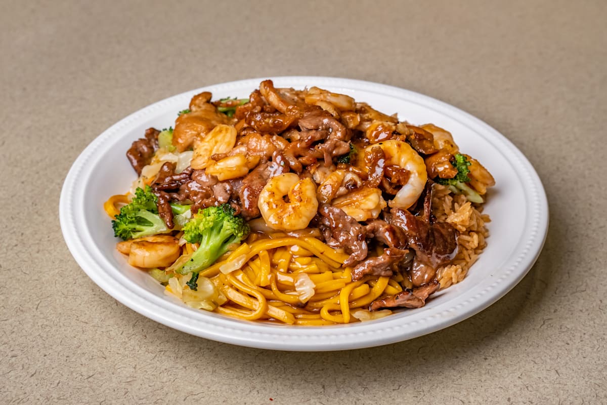 noriです Nori Japan Delivery Menu | Order Online | 2200 S 10th St