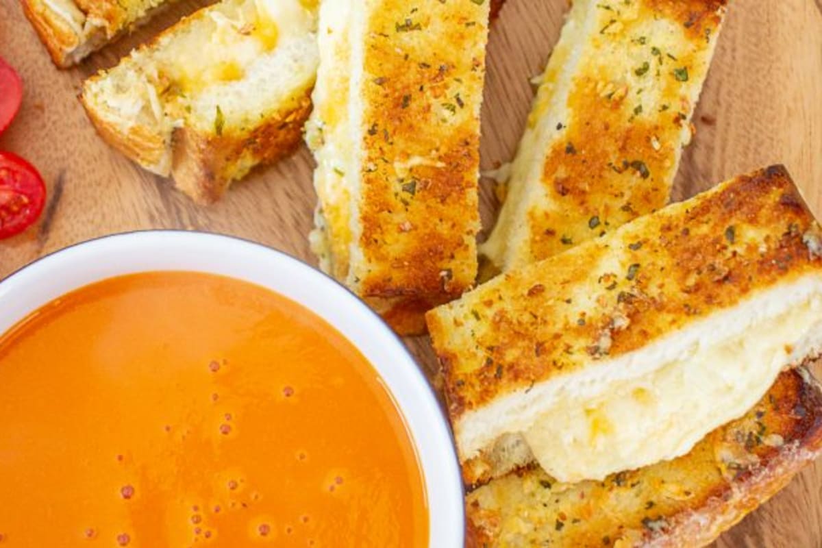 Giant Grilled Cheese Factory Delivery Menu Order Online 227 E Main