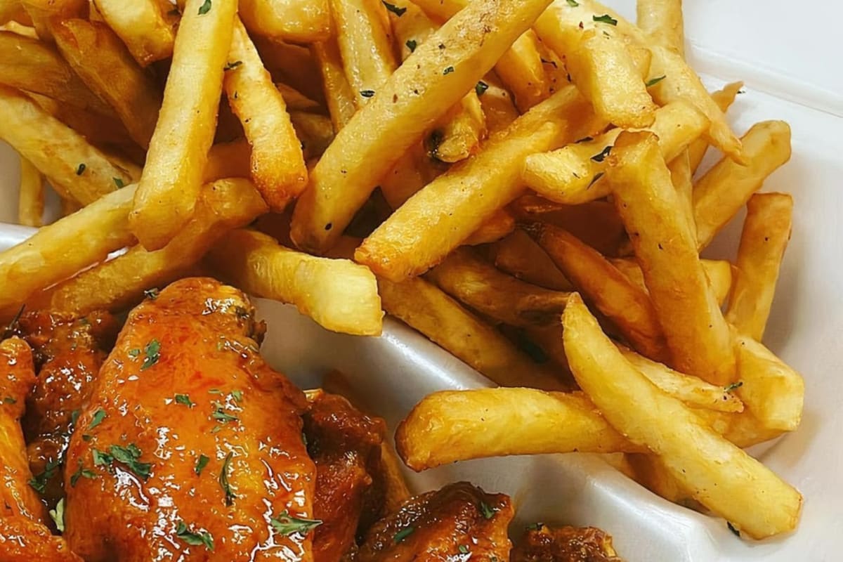 Daddy's Smackin Wings and Things Delivery Menu Order Online 2600