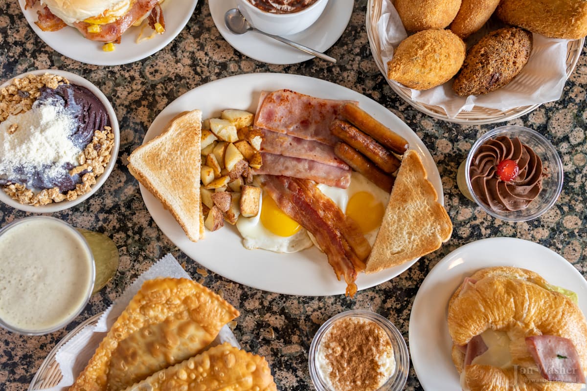 Bakes & Cakes Delivery Menu Order Online 27B Norwood St Everett