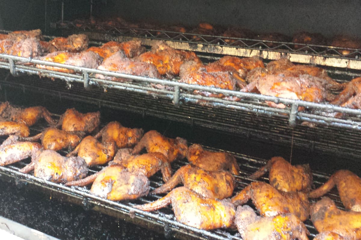 Lucky Dog Grille Delivery Menu Order Online 729 Reading Rd Mason