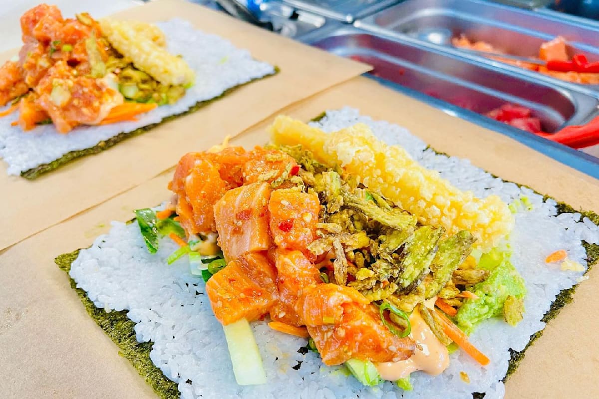 Komotodo Sushi Burrito Delivery Menu Order Online 13713 Metcalf Ave