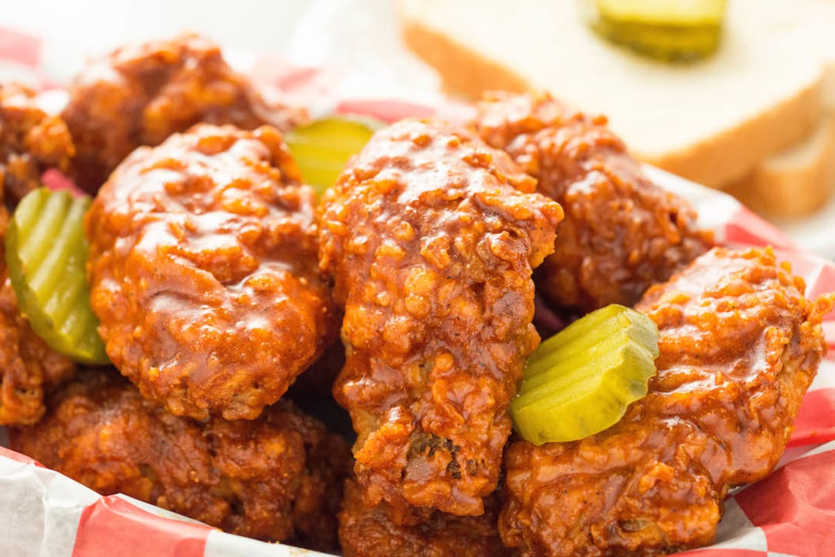 Nashville Hot Wings Delivery Menu Order Online 190 Nassau Ave