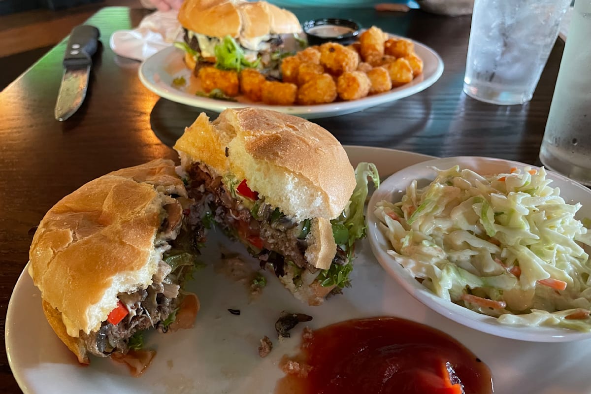 Peppermill Restaurant and Lounge Delivery Menu Order Online 17455