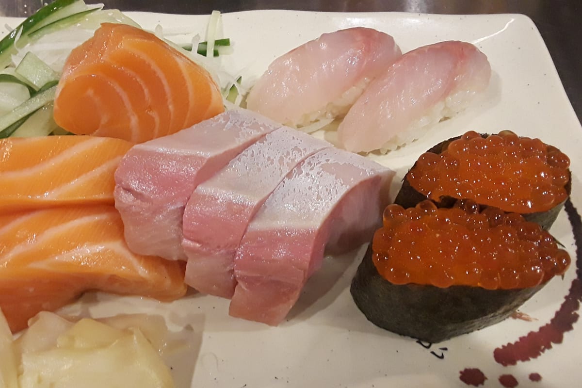 Ocean Sushi Restaurant Delivery Menu Order Online 16 Oak Grove Ave