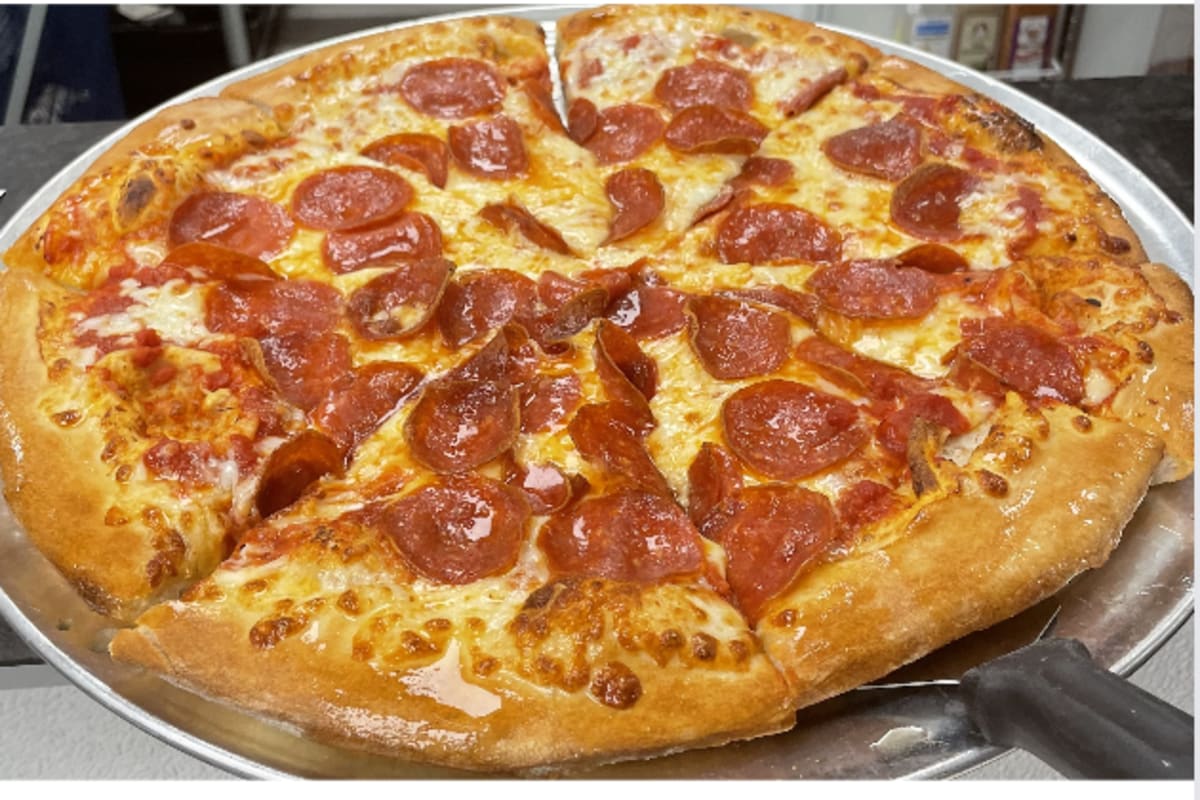 Highway Pizza Delivery Menu Order Online 3044 Richmond Rd