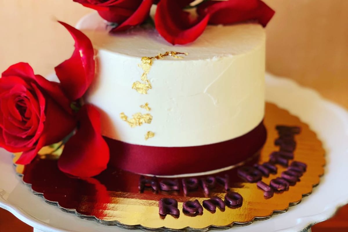 Dessert European Bakery Delivery Menu Order Online 3025 McHenry Ave