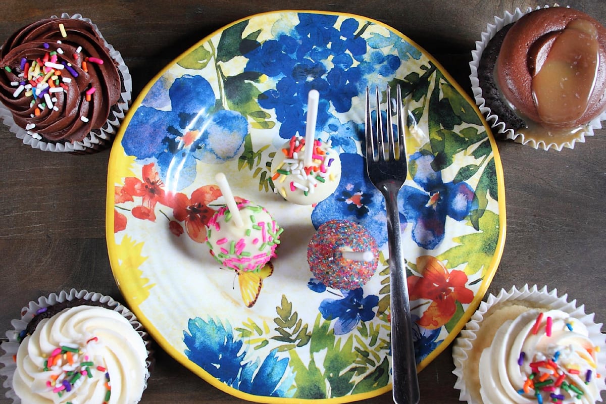 Cupcrazed Cakery Delivery Menu Order Online 936 Market St Fort Mill