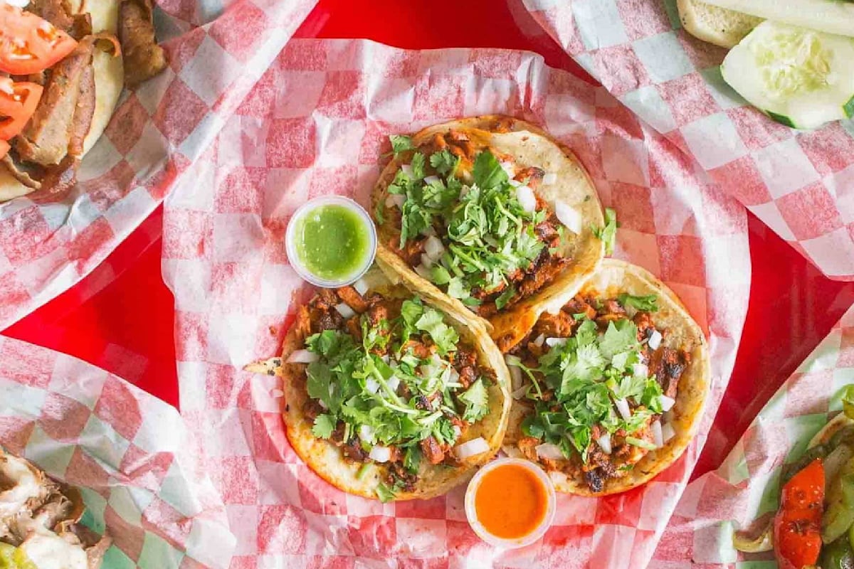 Leo's Chicago Hot Dogs Delivery Menu Order Online 34491 N Old