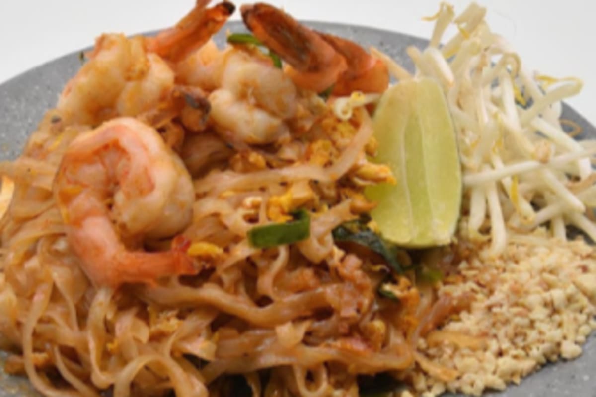 Pineapple Thai Delivery Menu Order Online 19369 Stevens Creek Blvd Cupertino Grubhub